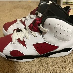Jordan 6s sz 2y